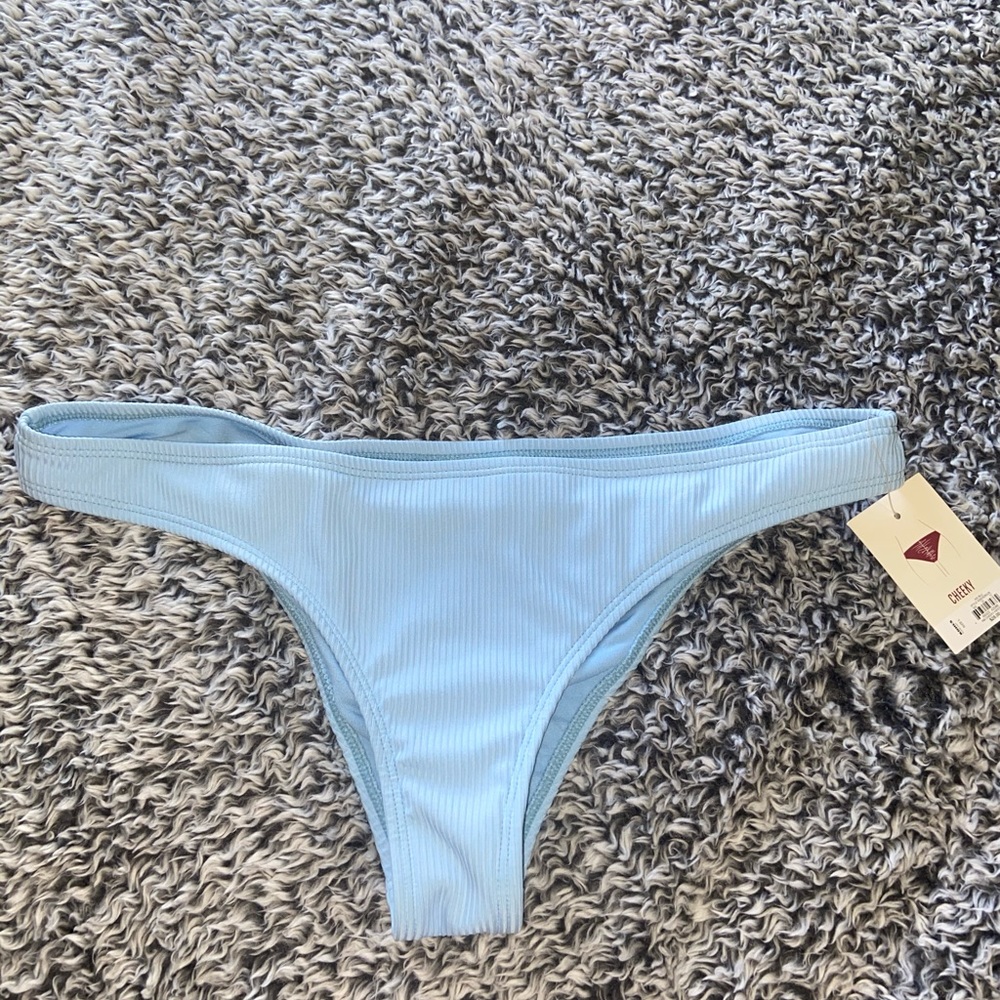 NWT cheeky swimsuit bottoms